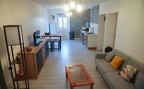 Location F2 44 M2